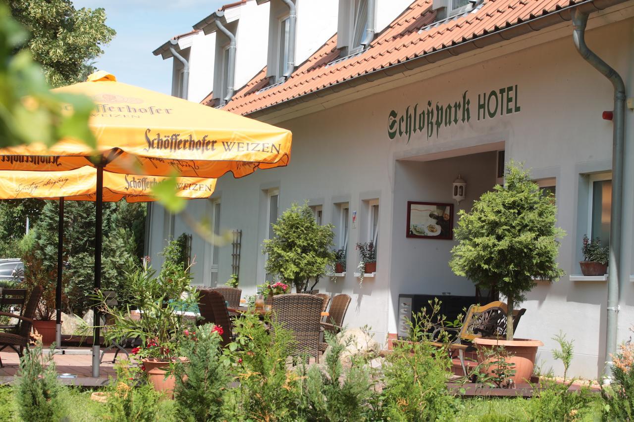 Schlossparkhotel Sallgast Zewnętrze zdjęcie
