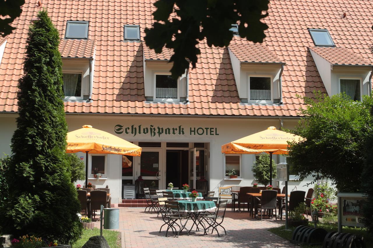 Schlossparkhotel Sallgast Zewnętrze zdjęcie