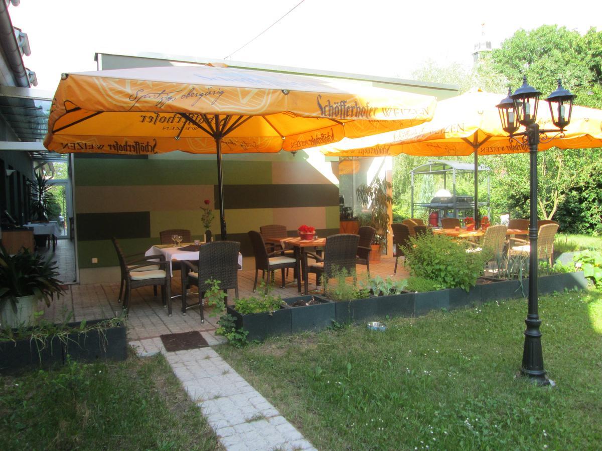 Schlossparkhotel Sallgast Zewnętrze zdjęcie